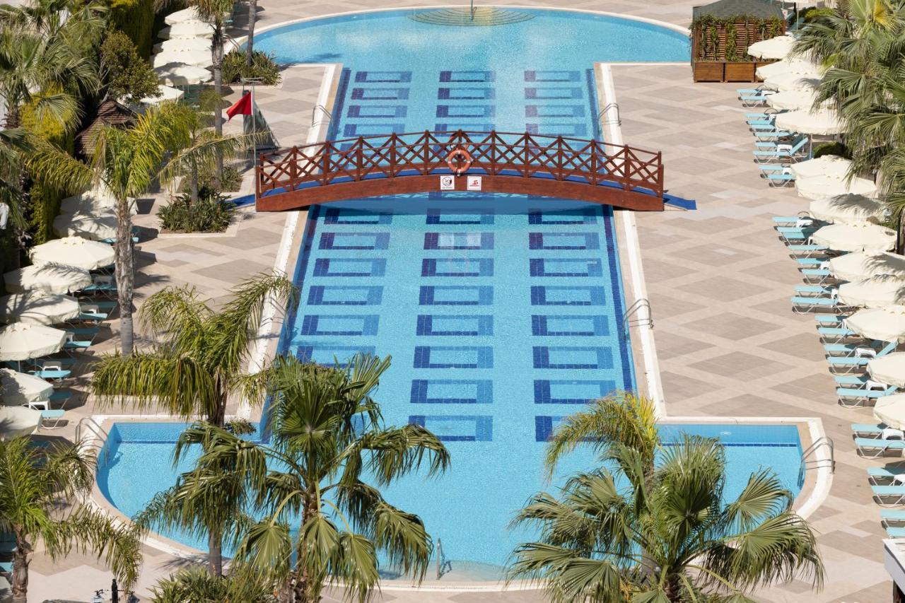 Hotel Wyndham Garden Lara Antalya Exterior foto