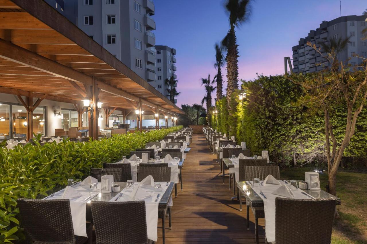 Hotel Wyndham Garden Lara Antalya Exterior foto