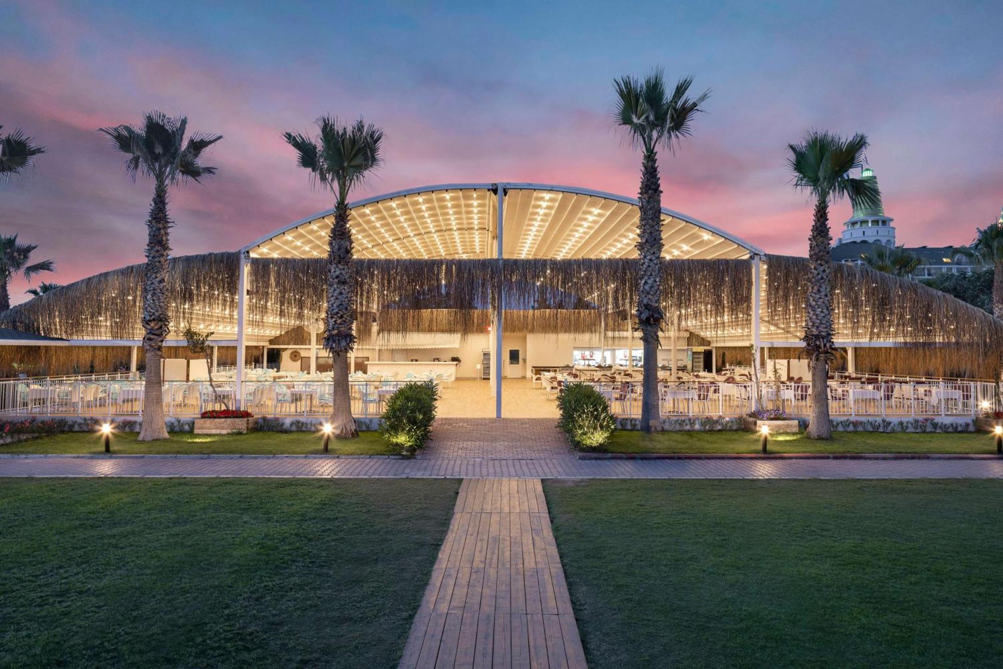 Hotel Wyndham Garden Lara Antalya Exterior foto